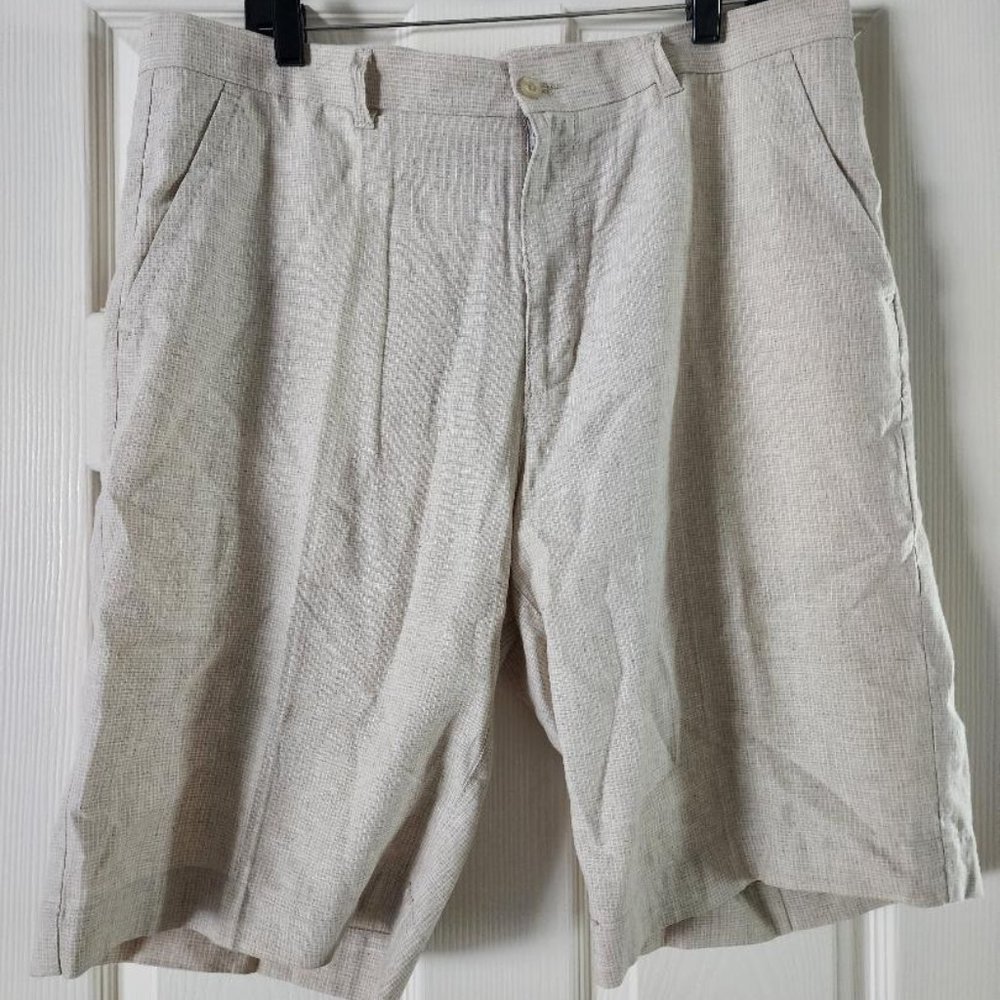 Cubavera Cargo Shorts Sz 38 EUC